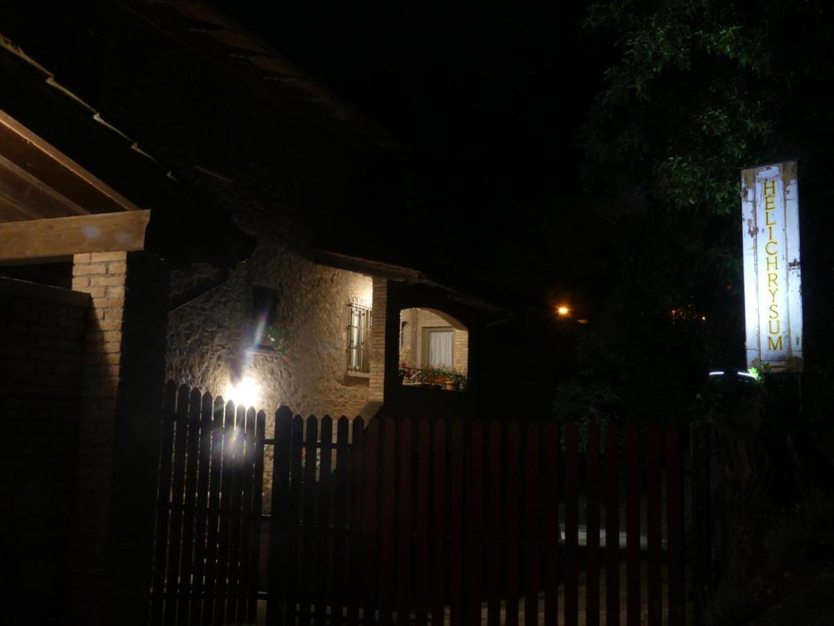 Bed and Breakfast Helichrysum Вінчі Екстер'єр фото